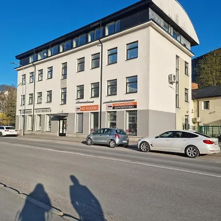 לינה וארוחת בוקר Near Center Harbour טאלין