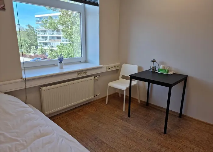 Alojamento de Acomodação e Pequeno-almoço Near Center Harbour